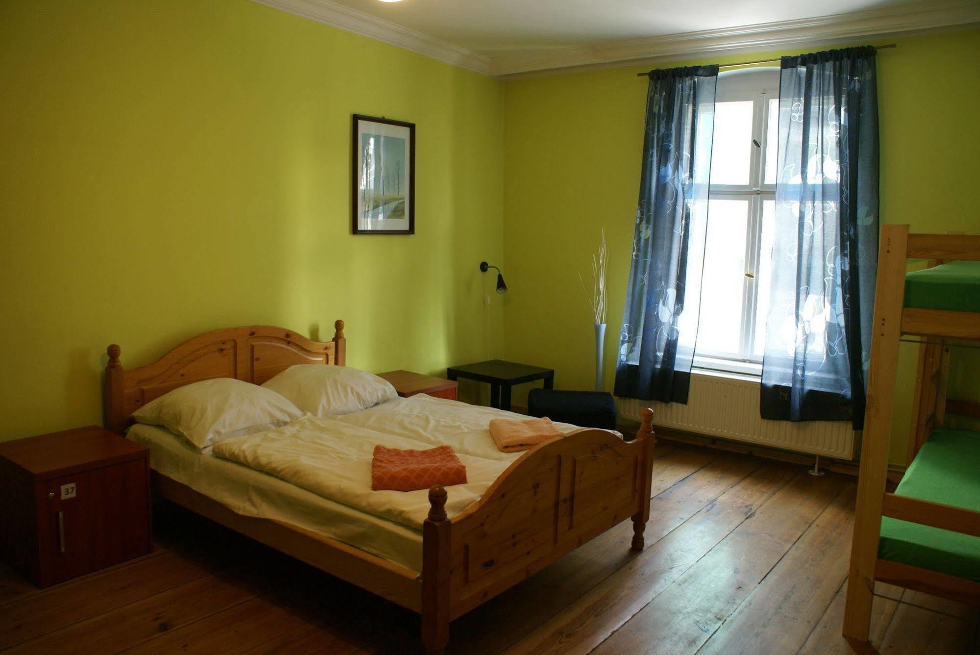 Frolic Goats Hostel Poznań Kültér fotó
